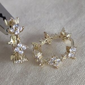 Elegant Gold Flower Hoop Earrings